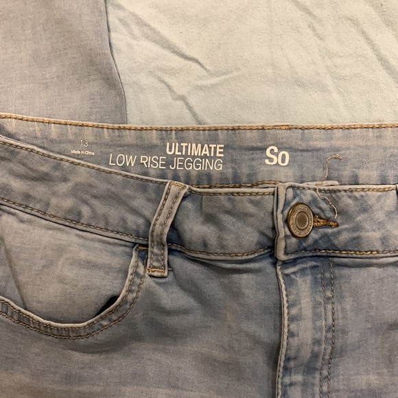 Low Rise Jegging - Picture 3 of 3